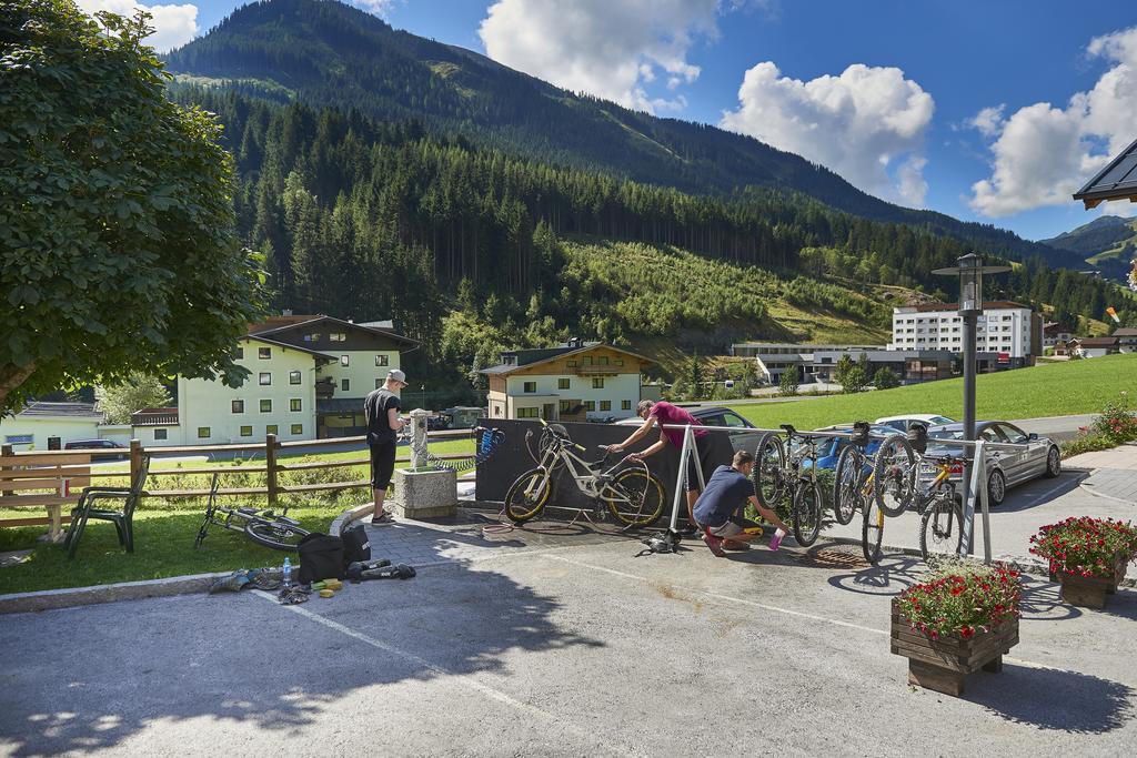 Pension Gabi Saalbach-Hinterglemm Extérieur photo